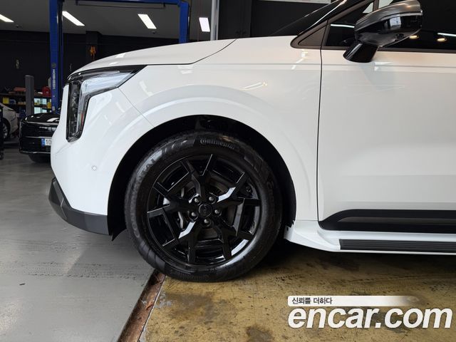Kia Carnival New 4-го поколения Gasoline 9 Seater X Line - фото 4