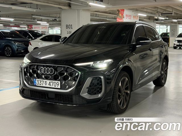Audi Q5 40 TFSI Quattro S Line - фото 1