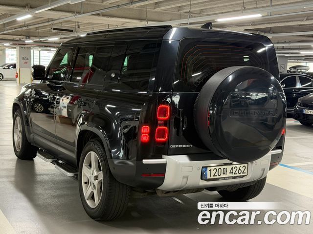 Land Rover Defender L663 110 D250 SE - фото 2