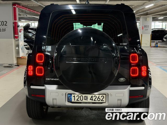 Land Rover Defender L663 110 D250 SE - фото 3