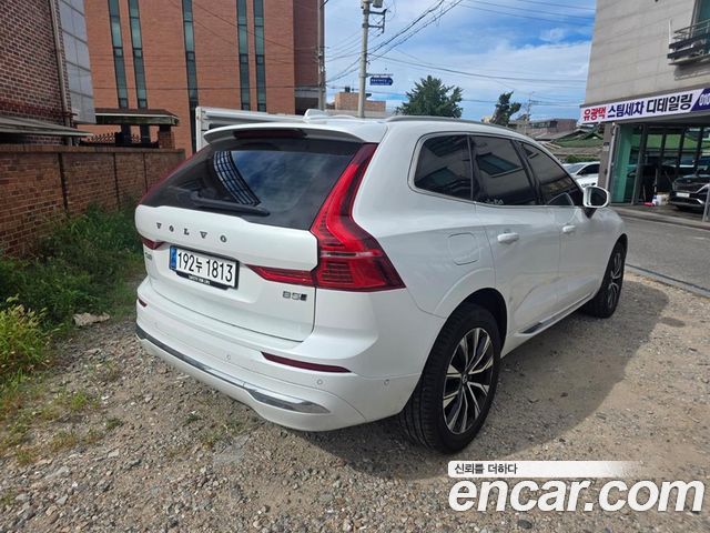 Volvo XC60 2-го поколения B5 Ultimate Bright - фото 1