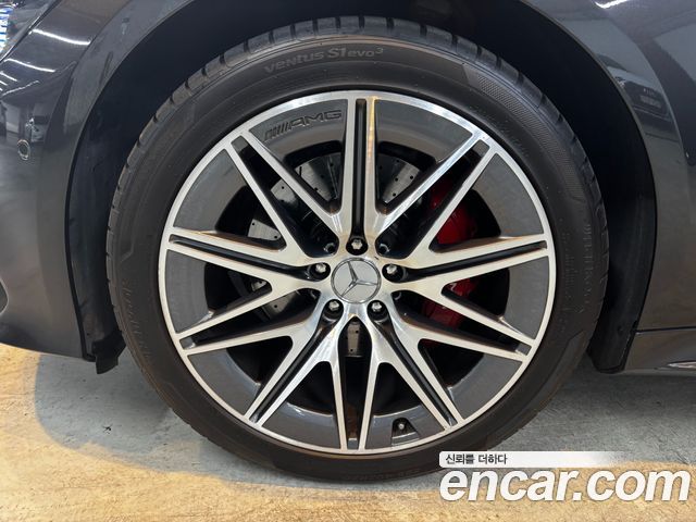 Mercedes-Benz AMG GT 4Door 43 4MATIC+ - фото 4
