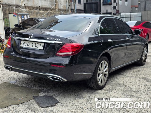 Mercedes-Benz E-Class W213 E220d 4MATIC Exclusive - фото 3