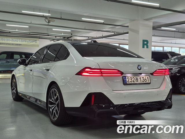 BMW 5 Series G60 520i M Sport - фото 4