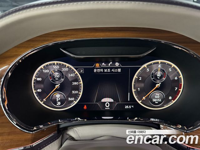 Bentley Flying Spur 3-го поколения 4.0 - фото 3
