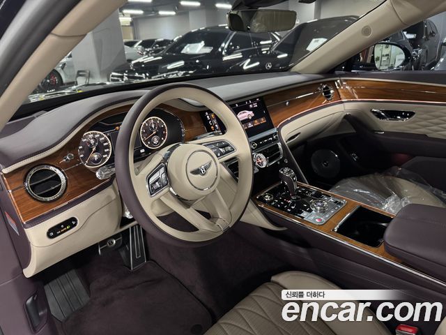 Bentley Flying Spur 3-го поколения 4.0 - фото 4