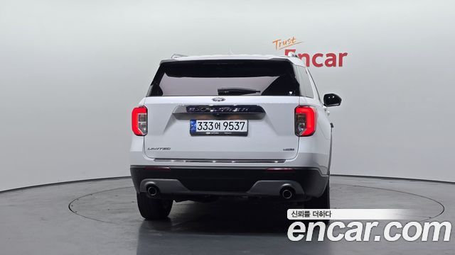 Ford Explorer 6-го поколения 2.3 LimIted 4WD - фото 3