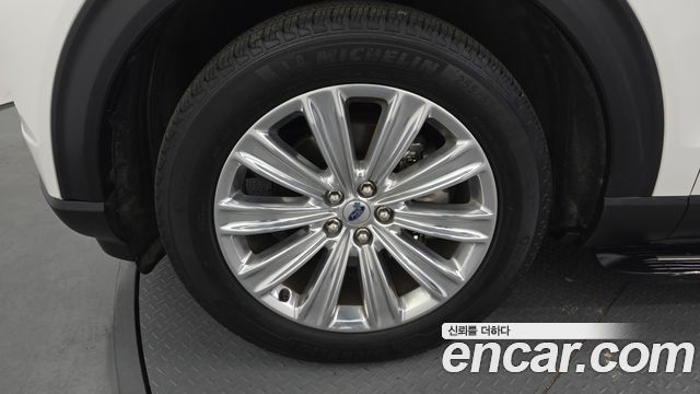 Ford Explorer 6-го поколения 2.3 LimIted 4WD - фото 4