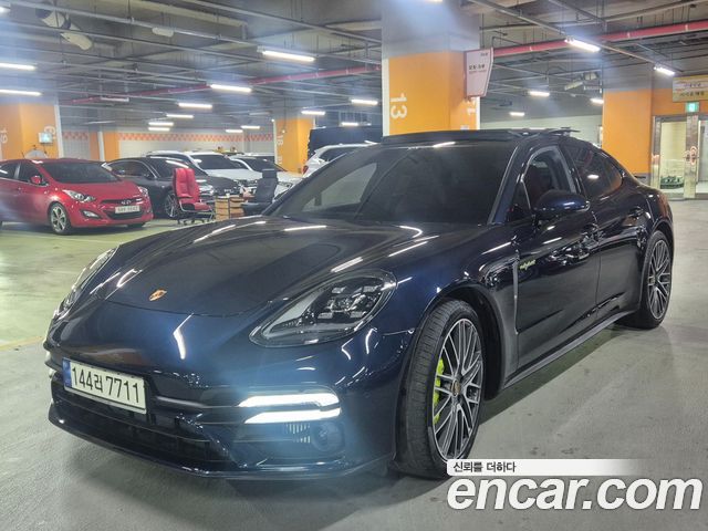 Porsche Panamera 2.9 AWD E-Hybrid Platinum Edition - фото 2