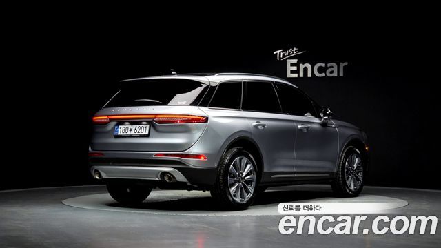 Lincoln Corsair 2.0 Reserve AWD - фото 1