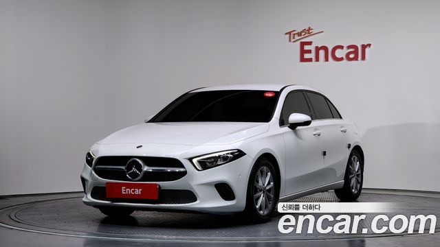 Mercedes-Benz A-Class W177 A220 Hatchback - фото 0
