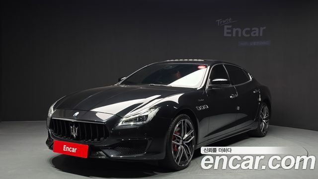 Maserati Quattroporte Q4 Modena - фото 0