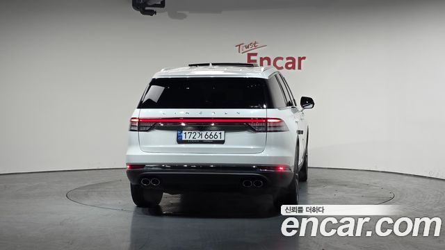 Lincoln Aviator 2-го поколения 3.0 Reserve AWD - фото 2
