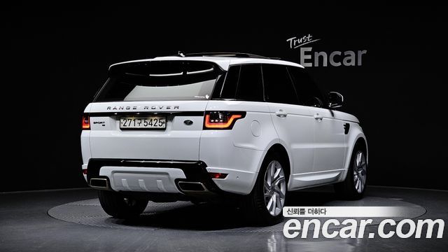 Land Rover Range Rover Sport 2-го поколения 3.0 SDV6 HSE Dynamic - фото 1