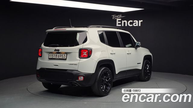 Jeep Renegade 1.3 Limited - фото 1