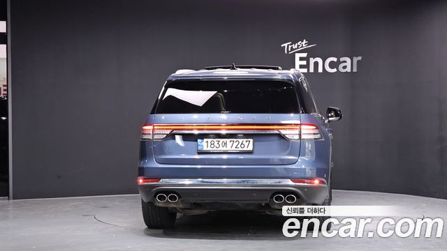Lincoln Aviator 2-го поколения 3.0 Reserve AWD - фото 3