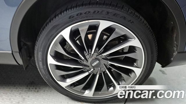 Lincoln Aviator 2-го поколения 3.0 Reserve AWD - фото 4
