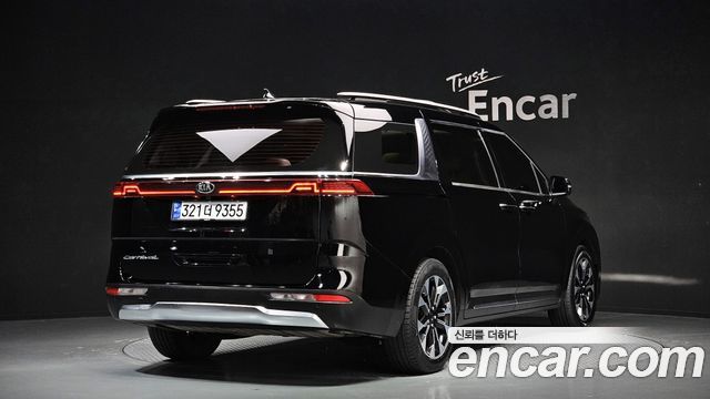 Kia Carnival 4-го поколения 9-Seater Noblesse - фото 1