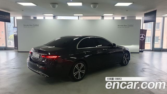Mercedes-Benz E-Class W213 E250 Avantgarde - фото 1