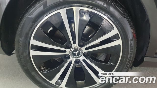 Mercedes-Benz E-Class W213 E250 Avantgarde - фото 4