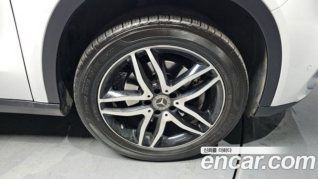 Mercedes-Benz GLA-Class X156 GLA220 - фото 4