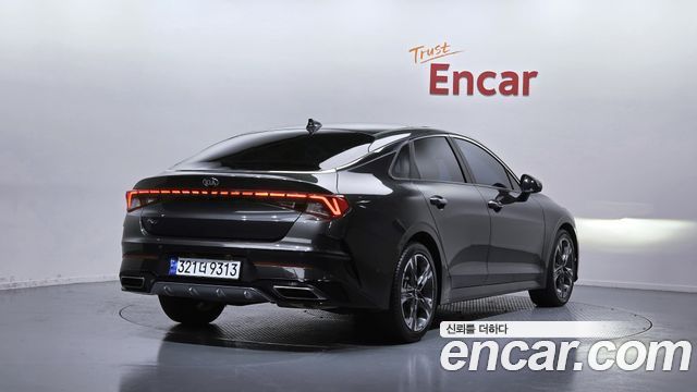 Kia K5 3-го поколения 2.0 Signature - фото 1