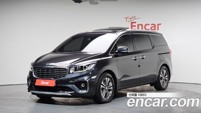 Kia Carnival New 9-Seater Luxury - фото 0