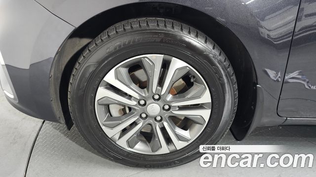 Kia Carnival New 9-Seater Luxury - фото 4