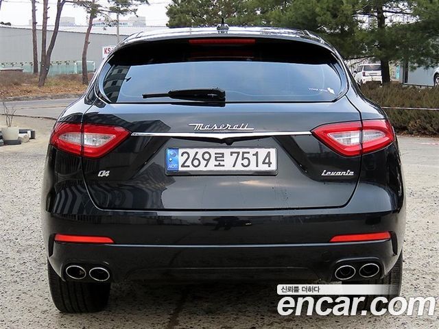 Maserati Levante 3.0 Diesel AWD GranLusso - фото 3