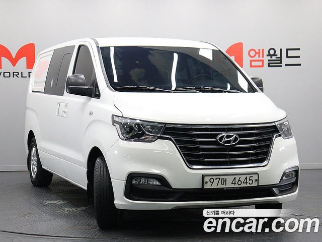 Hyundai Starex New Van 5-Seater Smart - фото 1
