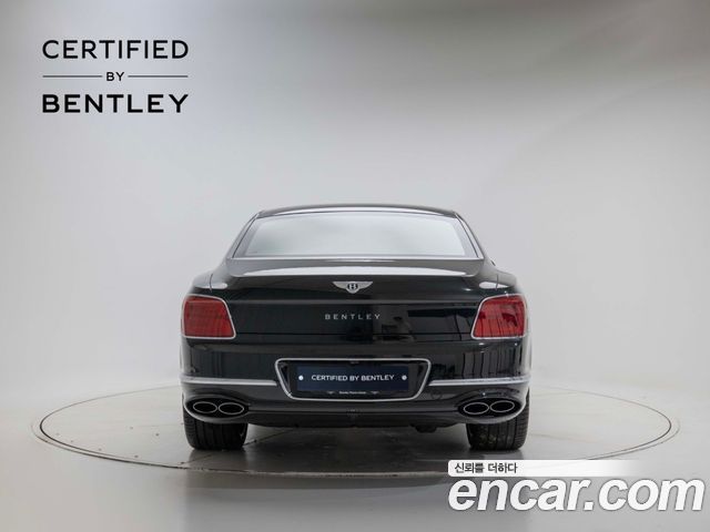 Bentley Flying Spur 3-го поколения 4.0 Azure - фото 2