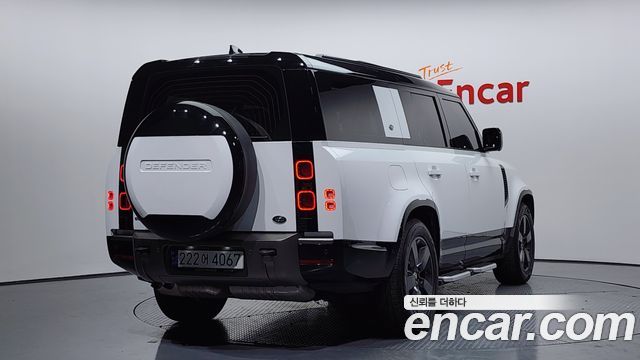 Land Rover Defender L663 130 D300 X-Dynamic HSE - фото 1