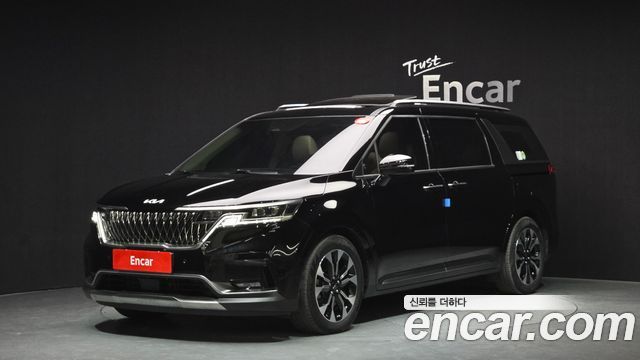 Kia Carnival 4-го поколения 9-Seater Signature - фото 0