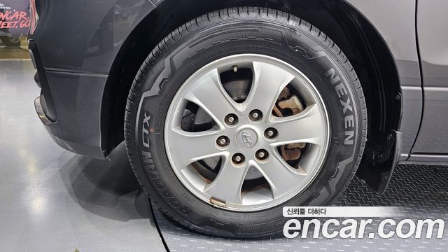 Hyundai Starex New Urban 9-Seater Premium - фото 4