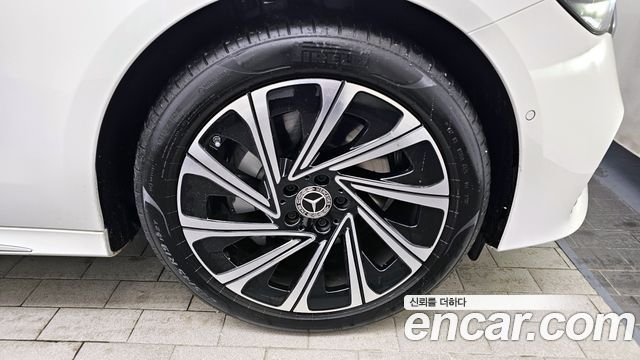 Mercedes-Benz E-Class W214 E300 4MATIC Exclusive - фото 4
