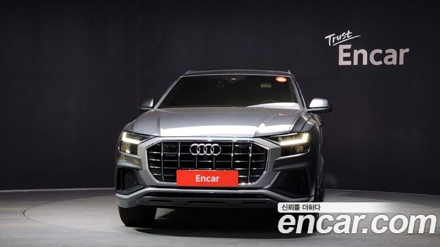 Audi Q8 50 TDI Quattro Premium - фото 2