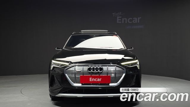 Audi e-Tron 55 Quattro Sportback - фото 2