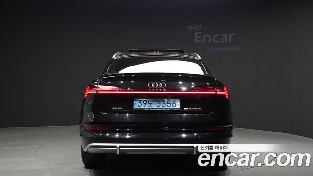 Audi e-Tron 55 Quattro Sportback - фото 3
