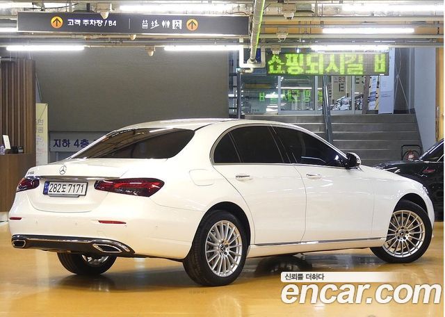 Mercedes-Benz E-Class W213 E250 Exclusive - фото 1