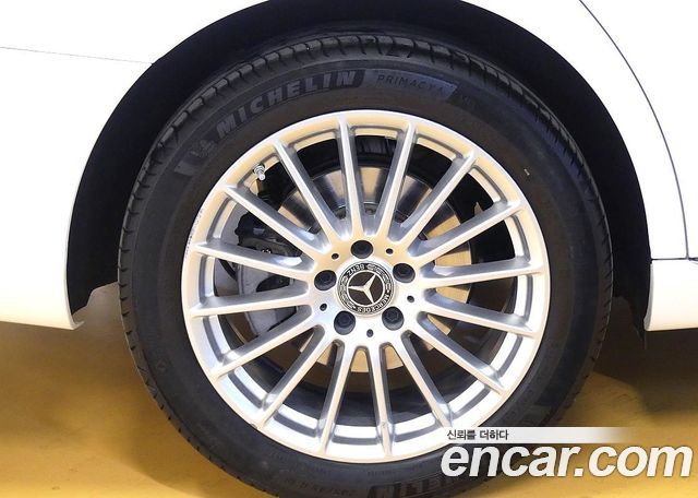 Mercedes-Benz E-Class W213 E250 Exclusive - фото 4