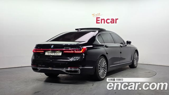 BMW 7 Series G11 740Li xDrive Design Pure Excellence - фото 1
