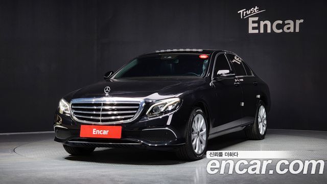 Mercedes-Benz E-Class W213 E220d 4MATIC Exclusive - фото 0