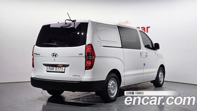 Hyundai Starex New Van 5-Seater Style - фото 1