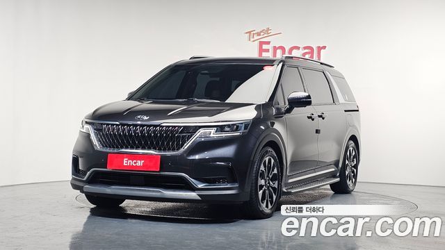 Kia Carnival 4-го поколения 7-Seater Signature - фото 0