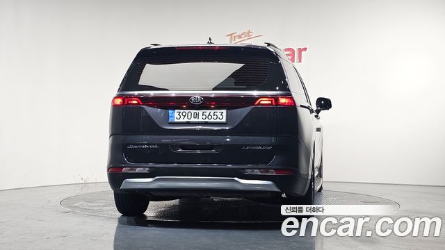 Kia Carnival 4-го поколения 7-Seater Signature - фото 3