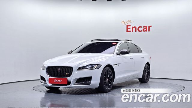 Jaguar XF X260 25t Prestige - фото 0