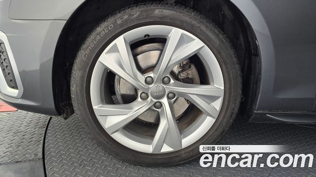 Audi A4 B9 40 TFSI Premium - фото 4