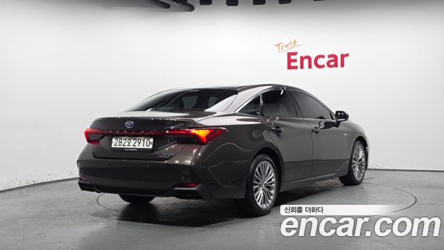 Toyota Avalon 5-го поколения 2.5 Hybrid - фото 1
