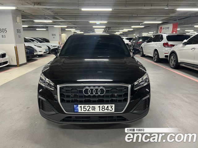 Audi Q2 35 TDI Premium - фото 0