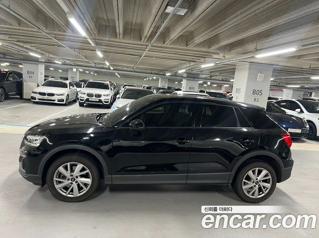 Audi Q2 35 TDI Premium - фото 2